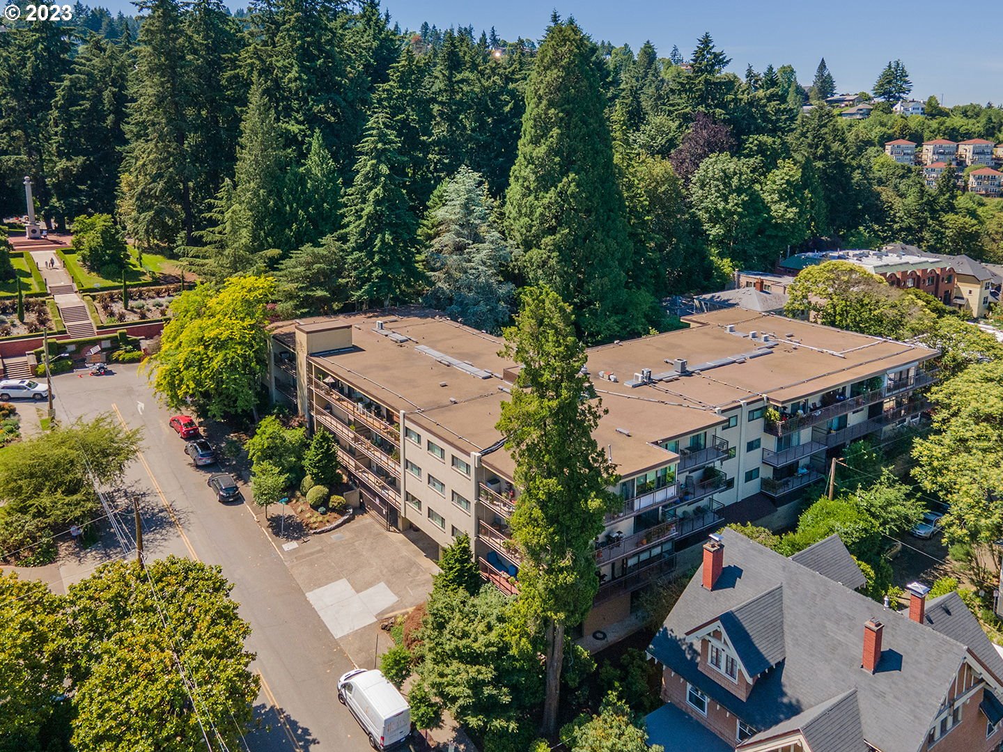 2393 Southwest Park Place, Unit 302 Portland, OR 97205 - Photo 21 of 24