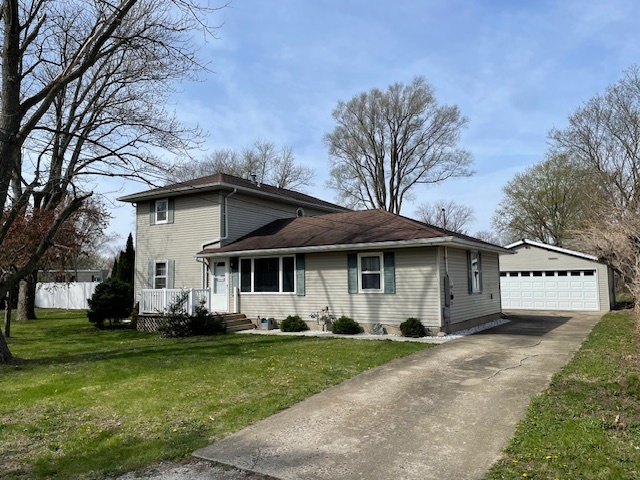 1818 Carr Street Streator, IL 61364 - Photo 1 of 45 a front view of house with yard and green space