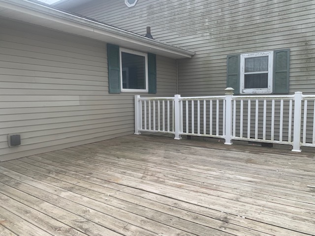 1818 Carr Street Streator, IL 61364 - Photo 35 of 45 a view of a roof deck