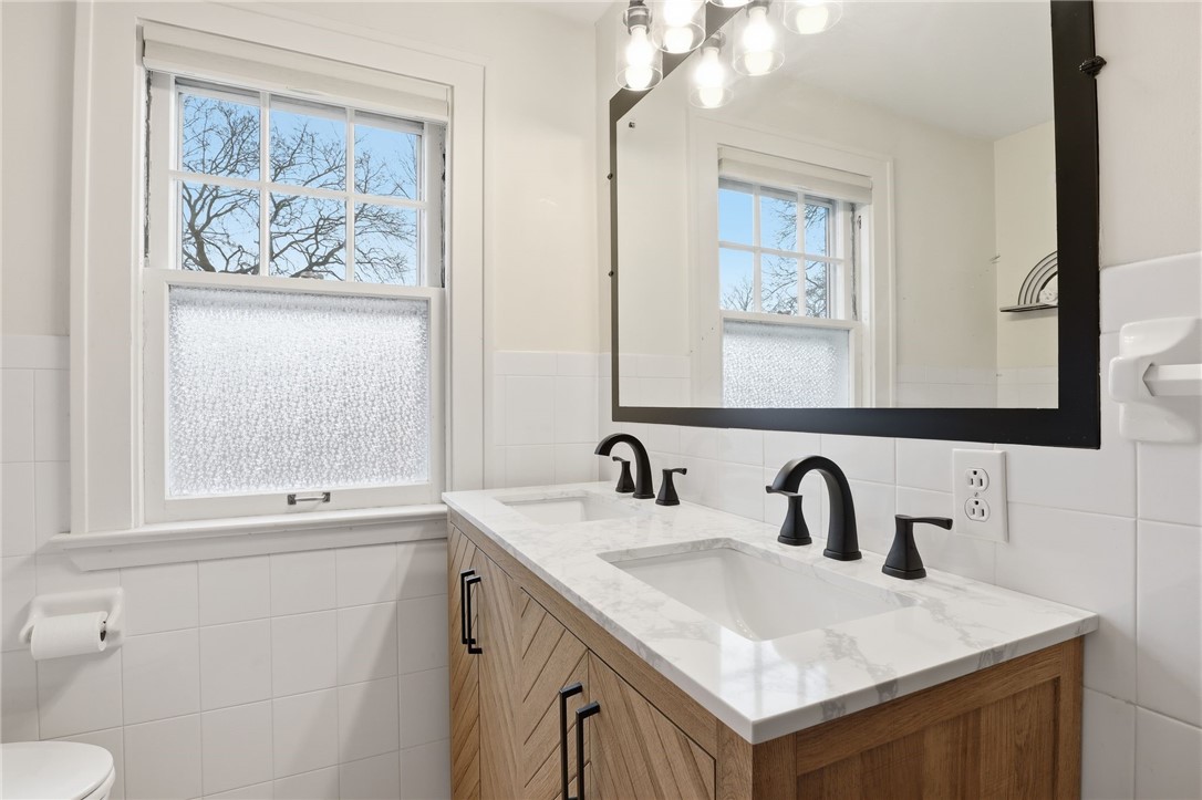 180 Wilshire Road Brighton, NY 14618 - Photo 31 of 39