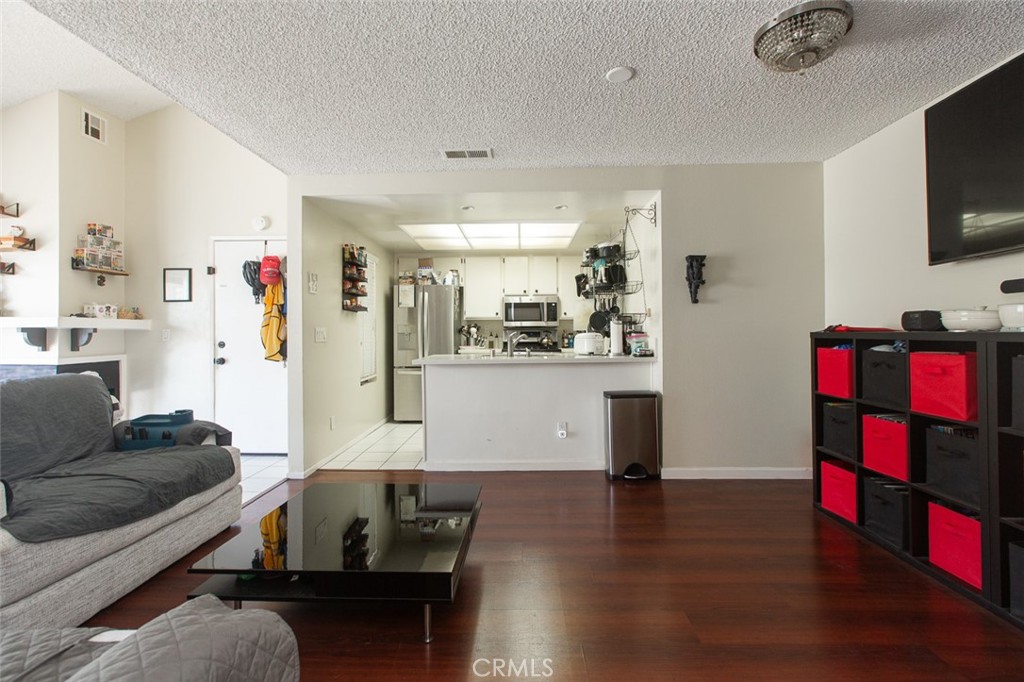 528 Derby Road San Dimas, CA 91773 - Photo 3 of 50