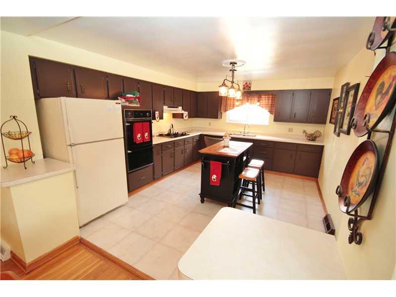 571 Fleming Road Sarver, PA 16055 - Photo 2 of 15 Kitchen.