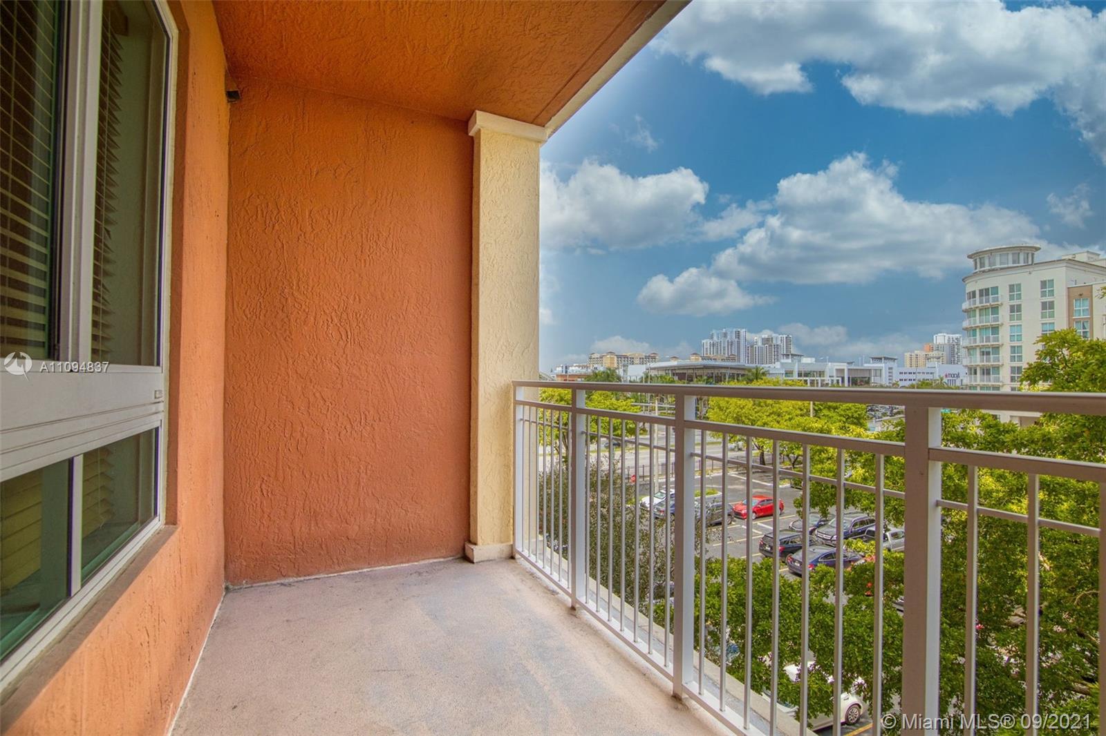 7355 Southwest 89th Street, Unit 425N Miami, FL 33156 - Photo 19 of 22 a view of a balcony