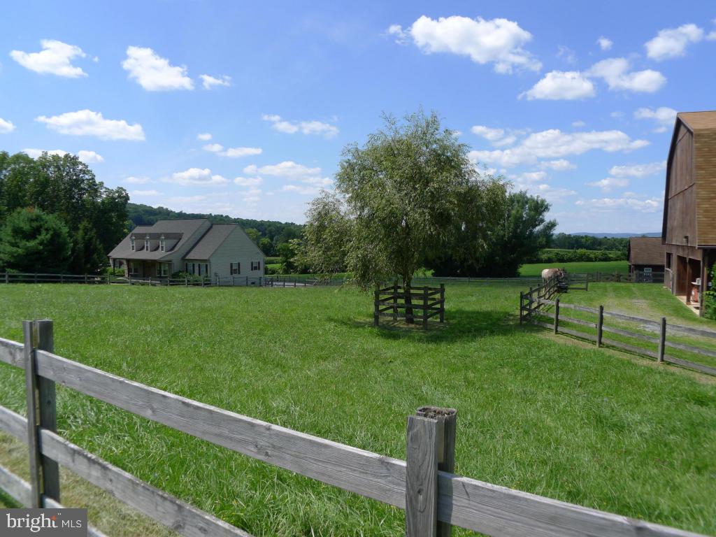 300 Chestnut Hill Road Stevens, PA 17578 - Photo 1 of 50 Gallery Image 1