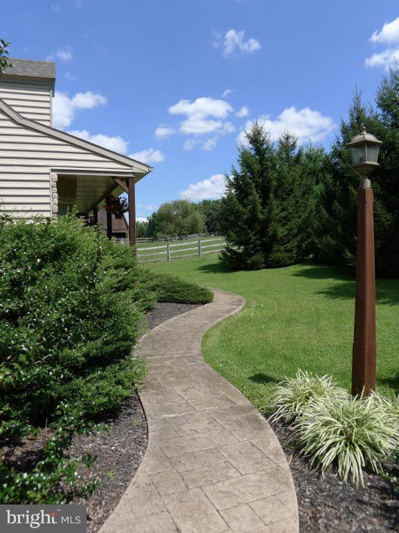 300 Chestnut Hill Road Stevens, PA 17578 - Photo 5 of 50 Gallery Image 5