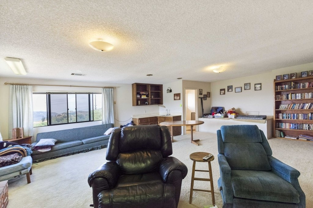 11425 Sierra Rojo Road Valley Center, CA 92082 - Photo 11 of 25 Gallery Image 11