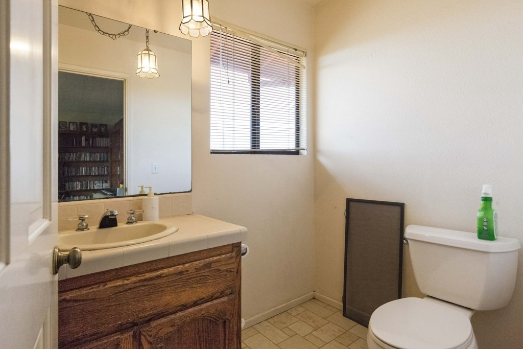 11425 Sierra Rojo Road Valley Center, CA 92082 - Photo 13 of 25 Gallery Image 13