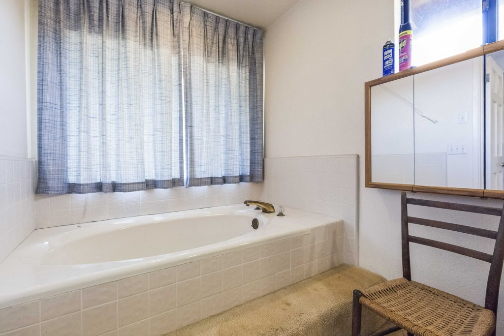 11425 Sierra Rojo Road Valley Center, CA 92082 - Photo 5 of 25 Gallery Image 5