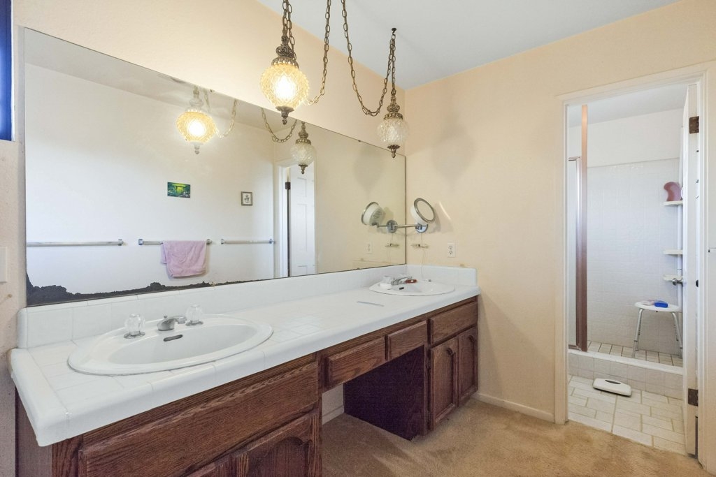 11425 Sierra Rojo Road Valley Center, CA 92082 - Photo 8 of 25 Gallery Image 8