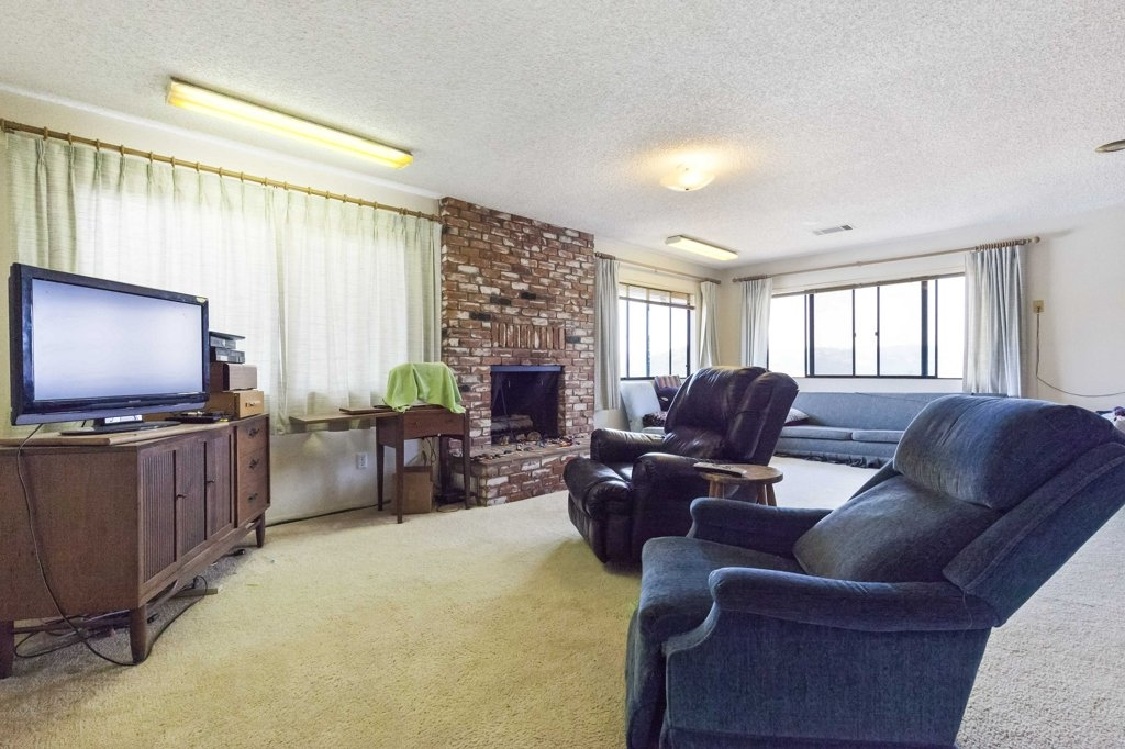 11425 Sierra Rojo Road Valley Center, CA 92082 - Photo 9 of 25 Gallery Image 9
