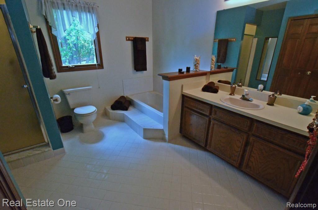 685 Snowmass Drive Rochester Hills, MI 48309 - Photo 17 of 25