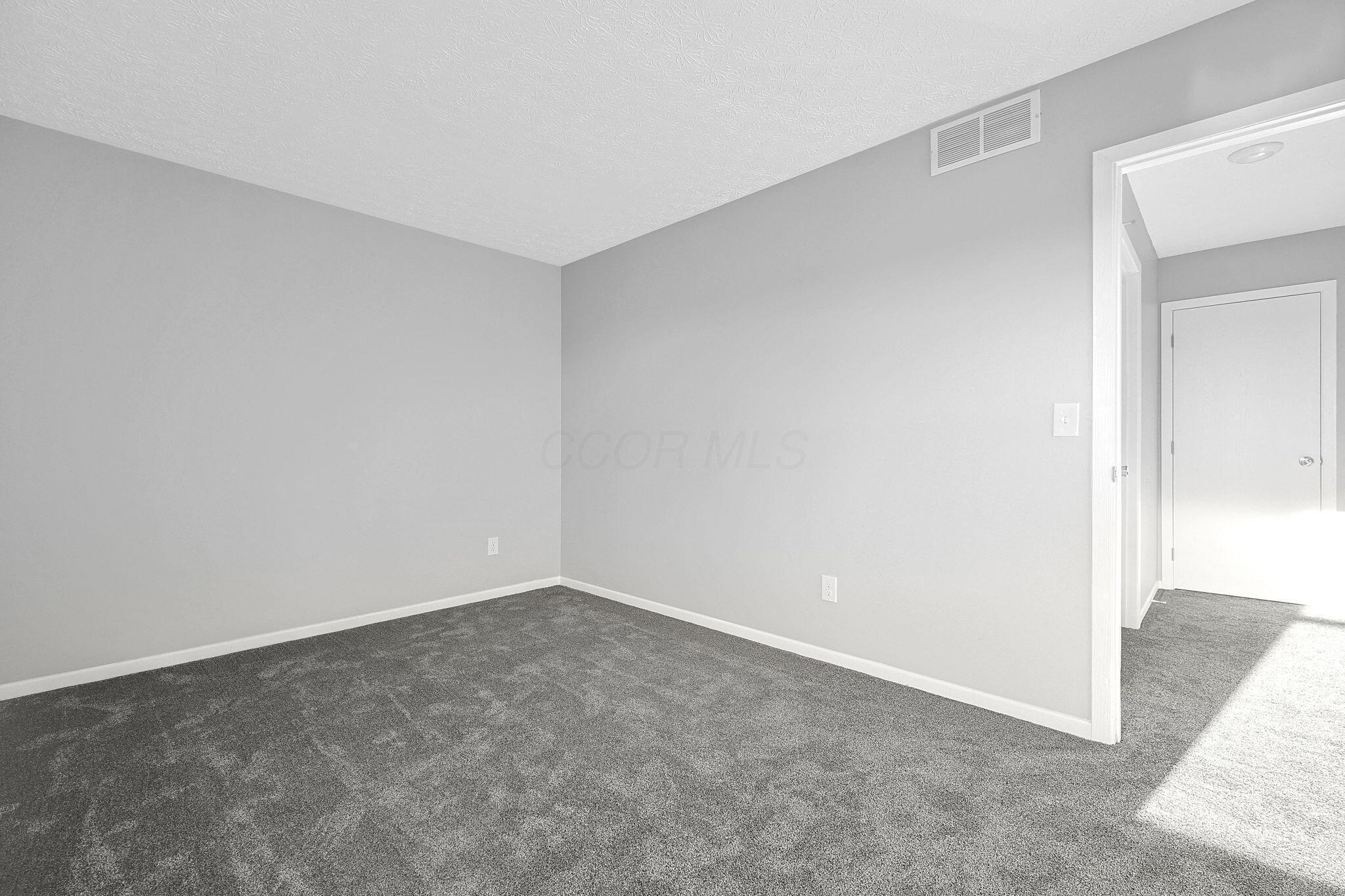 1187 Rendezvous Lane Columbus, OH 43207 - Photo 22 of 43 2nd Floor-Bedroom 3