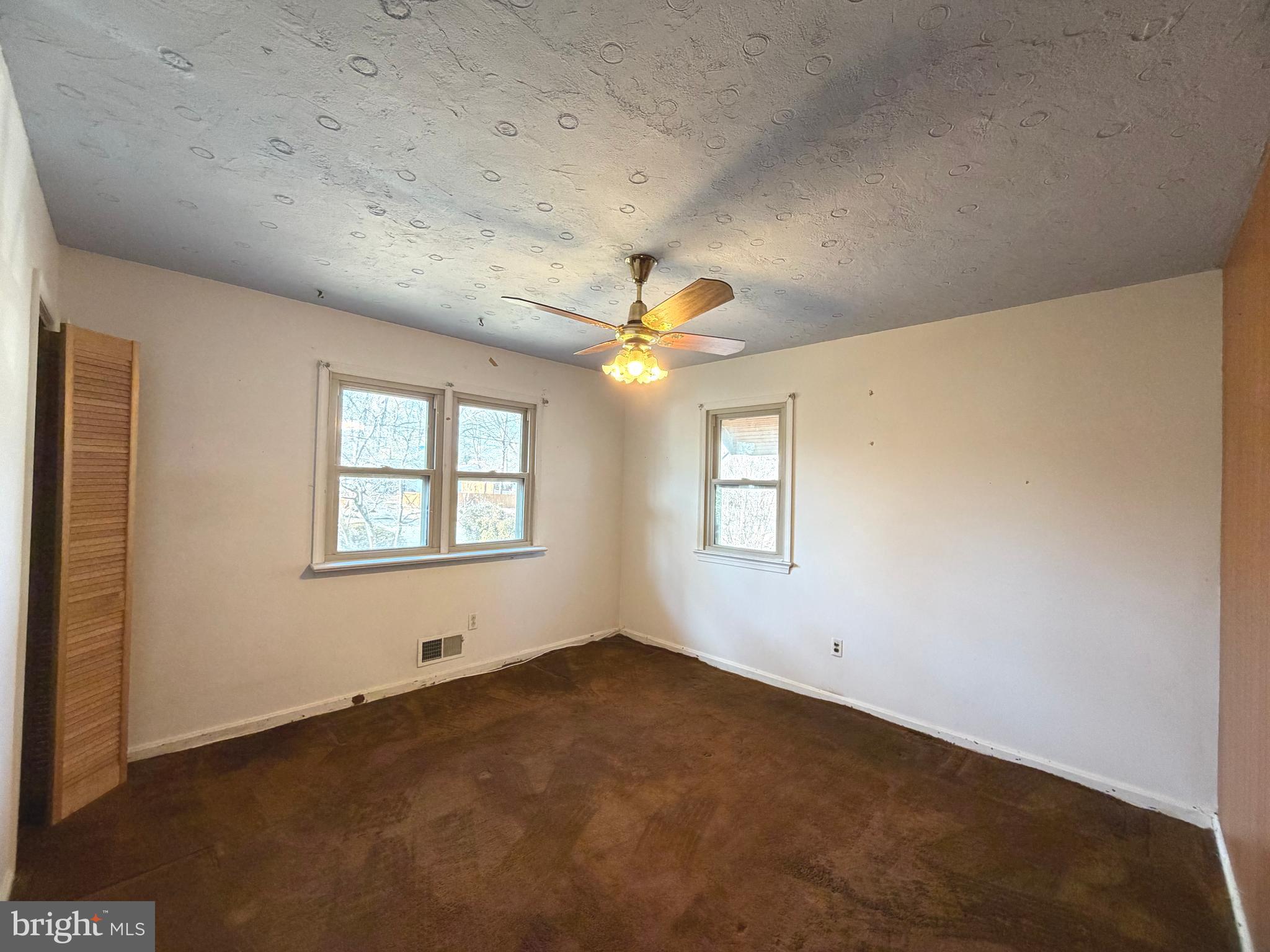 7819 McLean Street Manassas, VA 20111 - Photo 13 of 27 Bedroom #2.