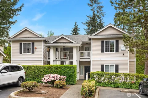 $425,000 | 12105 Northeast 171st Place, Unit A302, Bothell, WA 98011