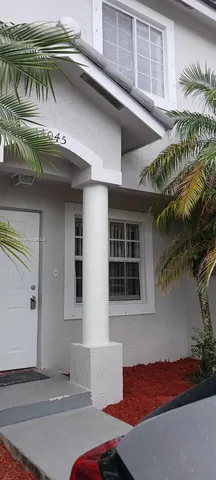 $2,600 | 14045 Southwest 121st Place, Unit 524, Miami, FL 33186