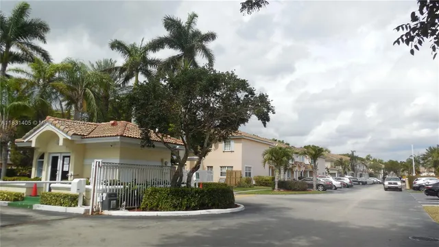 $2,600 | 14045 Southwest 121st Place, Unit 524, Miami, FL 33186