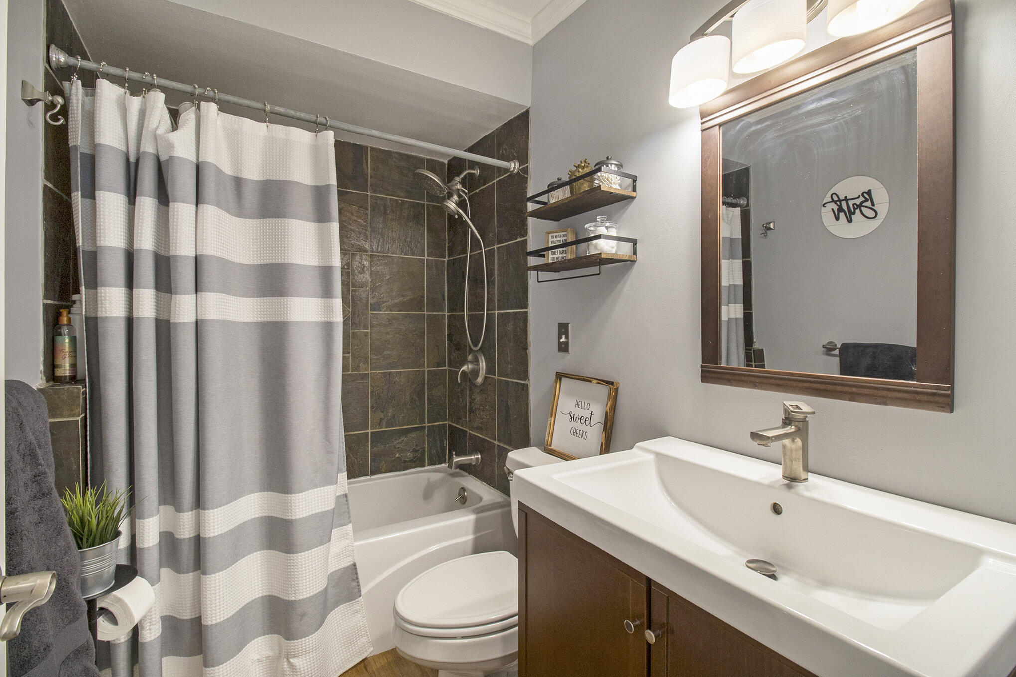 1032 Watson Road Saline, MI 48176 - Photo 17 of 38 Main Bathroom