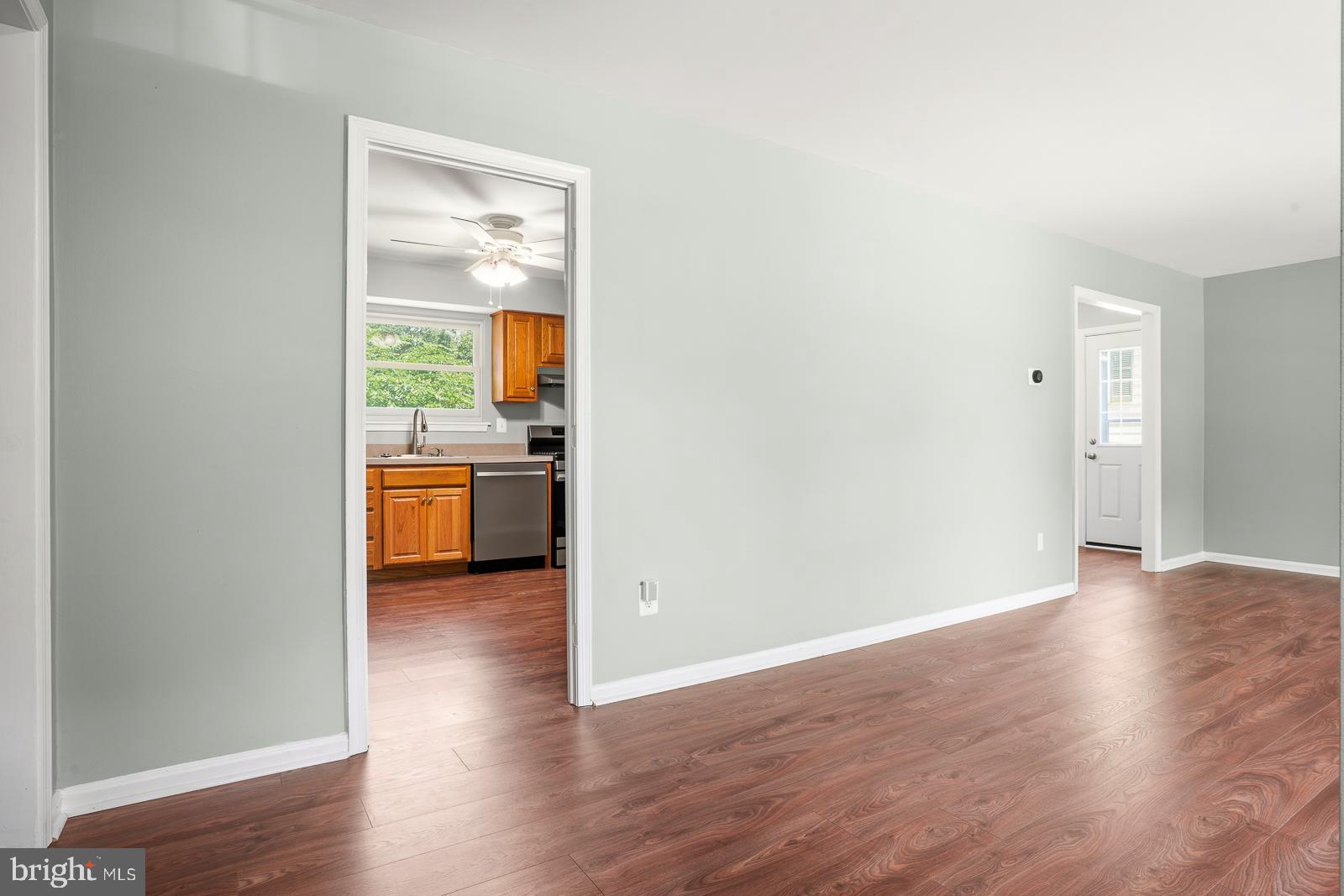 11910 Callow Terrace Laurel, MD 20708 - Photo 5 of 43 Living Room