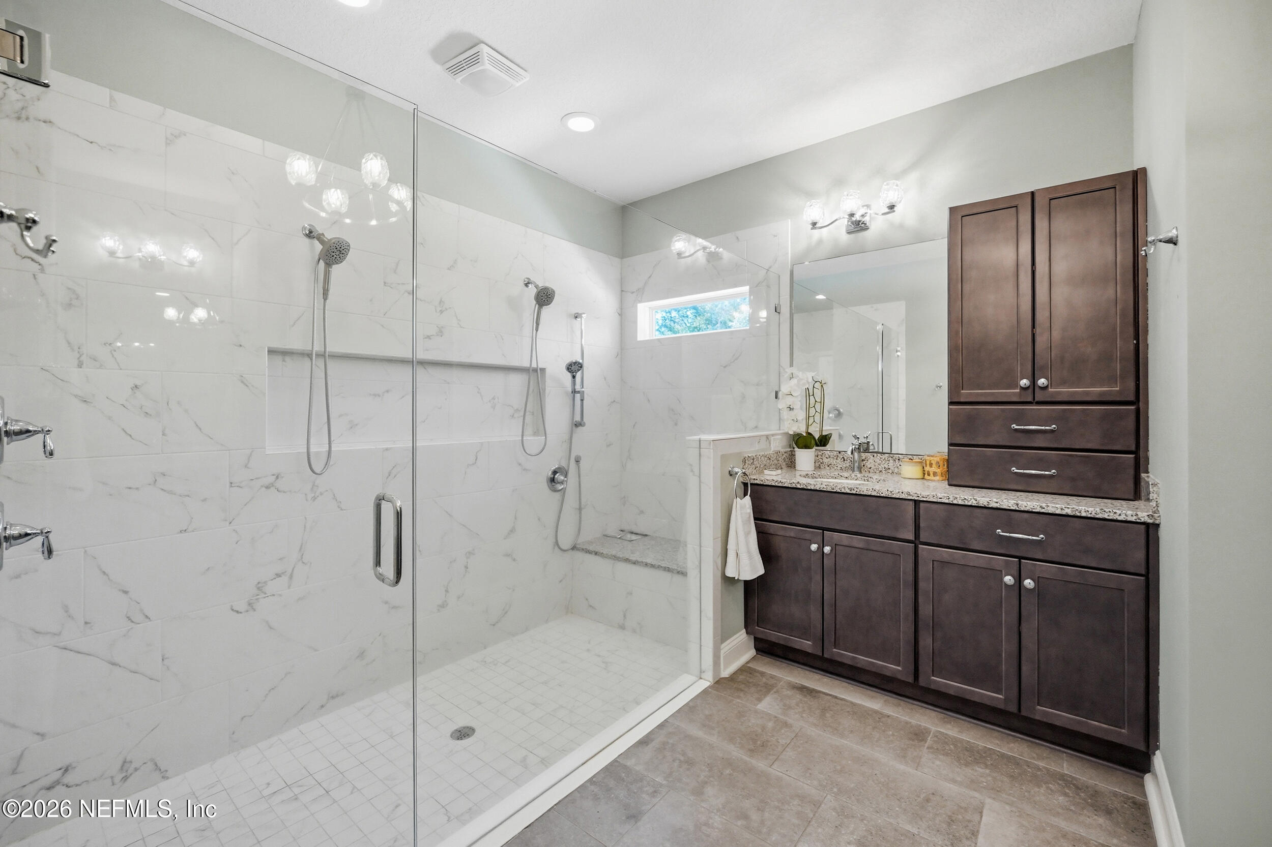 3901 Foxfield Lane Jacksonville, FL 32226 - Photo 15 of 49 Primary Bathroom