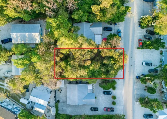 $250,000 | 323 Mahogany Drive, Key Largo, FL 33037