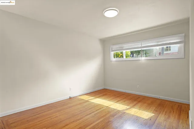 $1,200,000 | 829 Vermont Street, Oakland, CA 94610