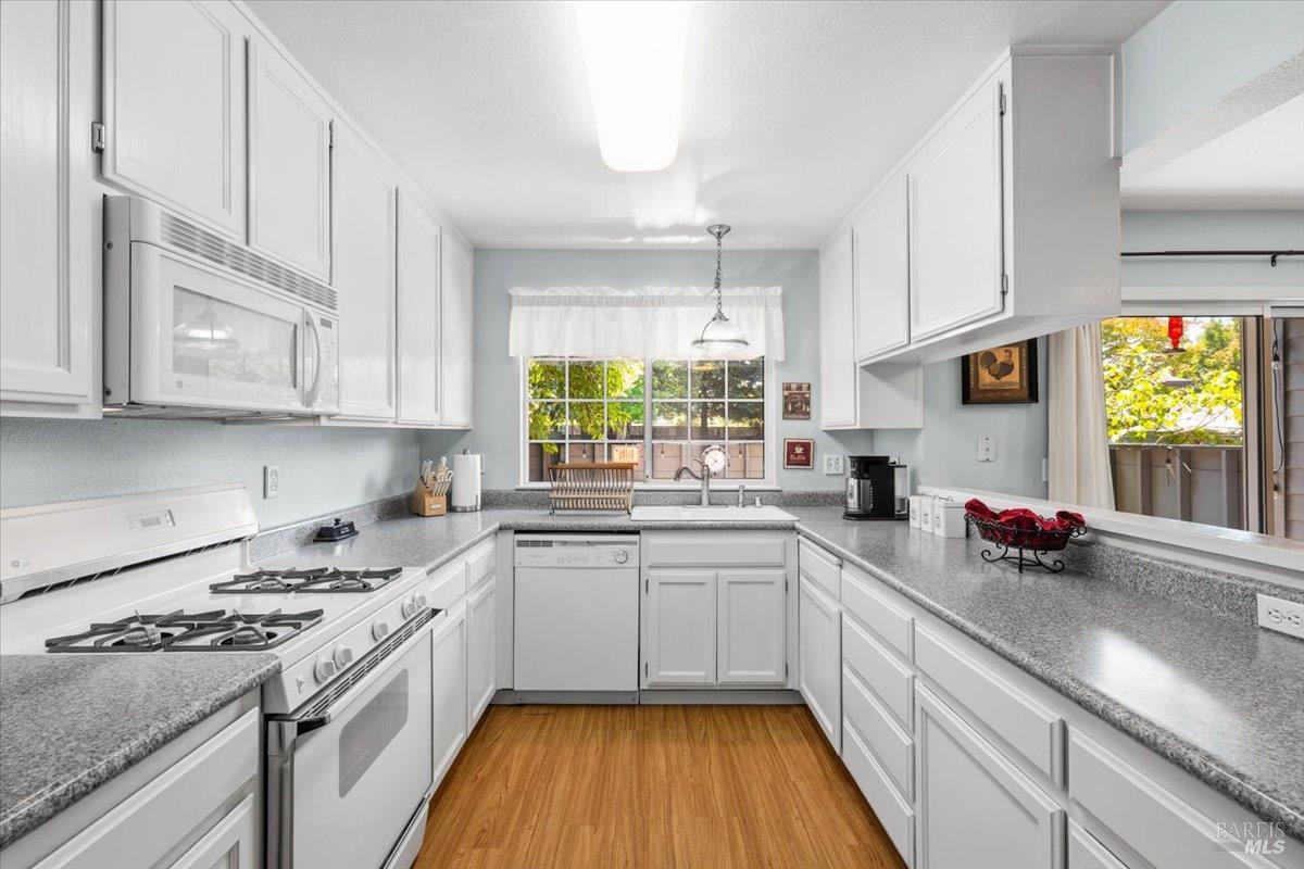 4389 Sonoma Highway Santa Rosa, CA 95409 - Photo 11 of 30