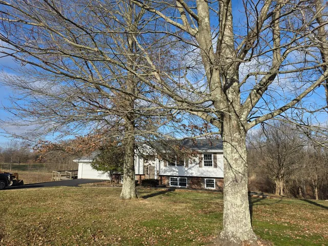 $299,900 | 8973 North Sr 56, Vevay, IN 47043