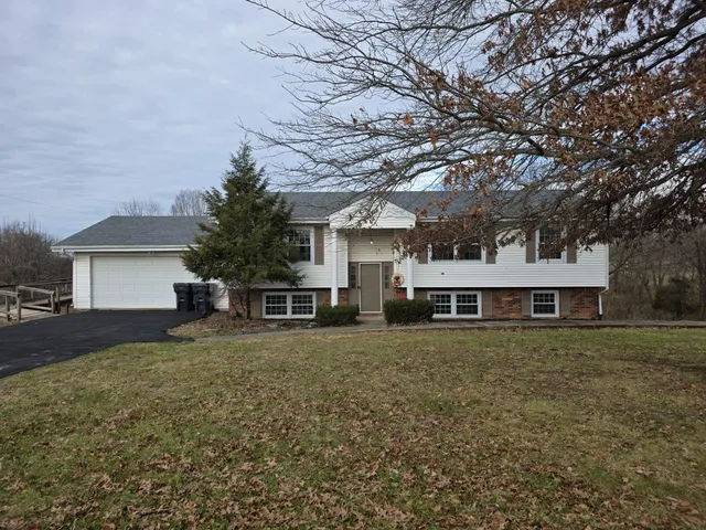 $299,900 | 8973 North Sr 56, Vevay, IN 47043