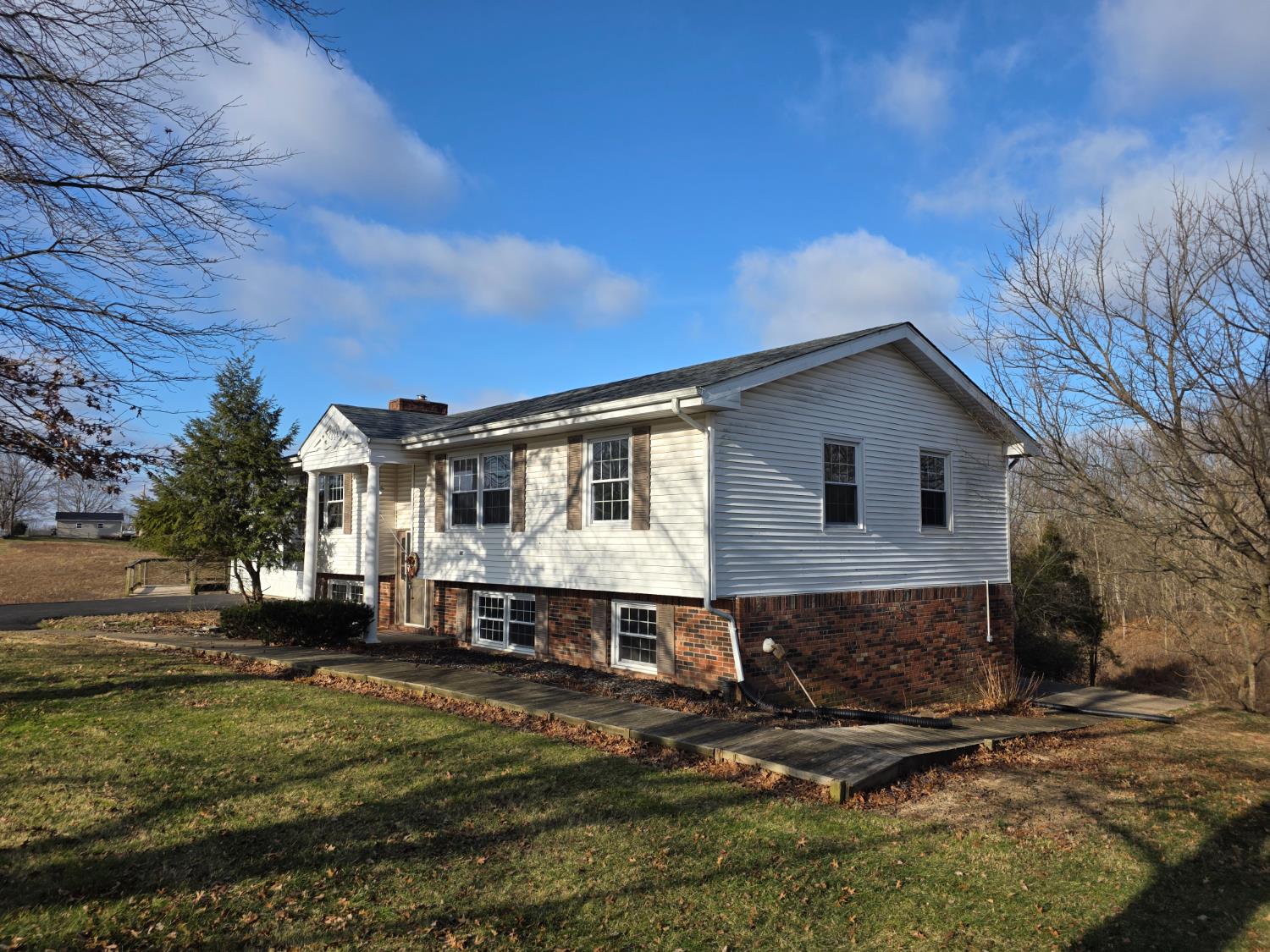 8973 North Sr 56 Vevay, IN 47043 - Photo 2 of 55