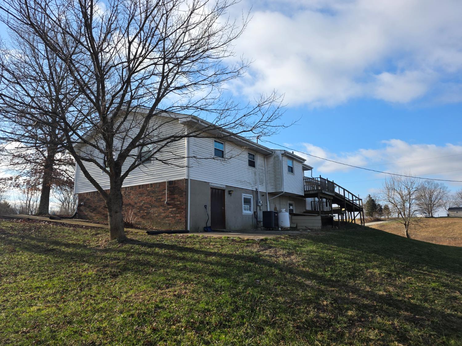 8973 North Sr 56 Vevay, IN 47043 - Photo 4 of 55