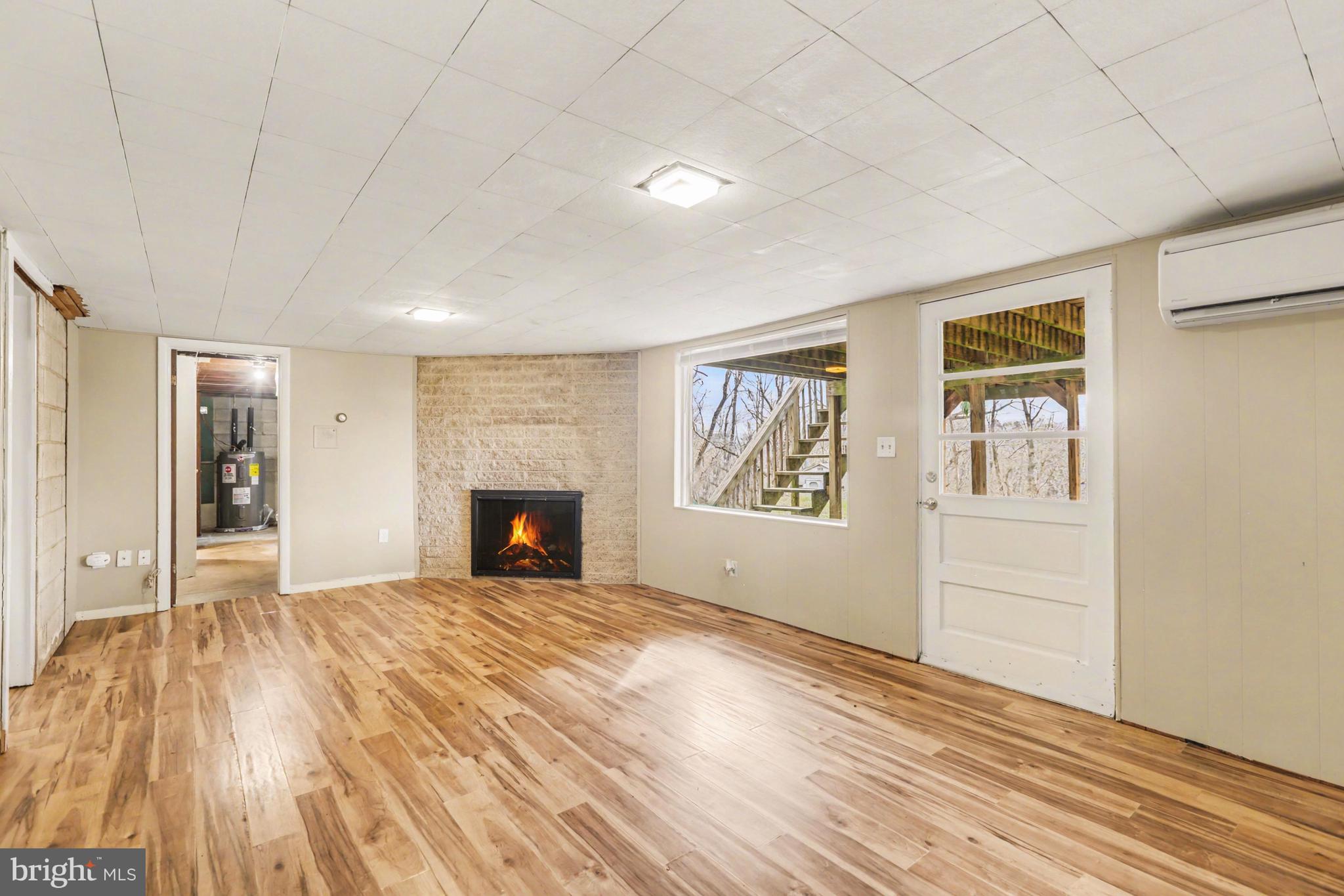 6085 Cherry Hill Road Harrisburg, PA 17111 - Photo 5 of 48