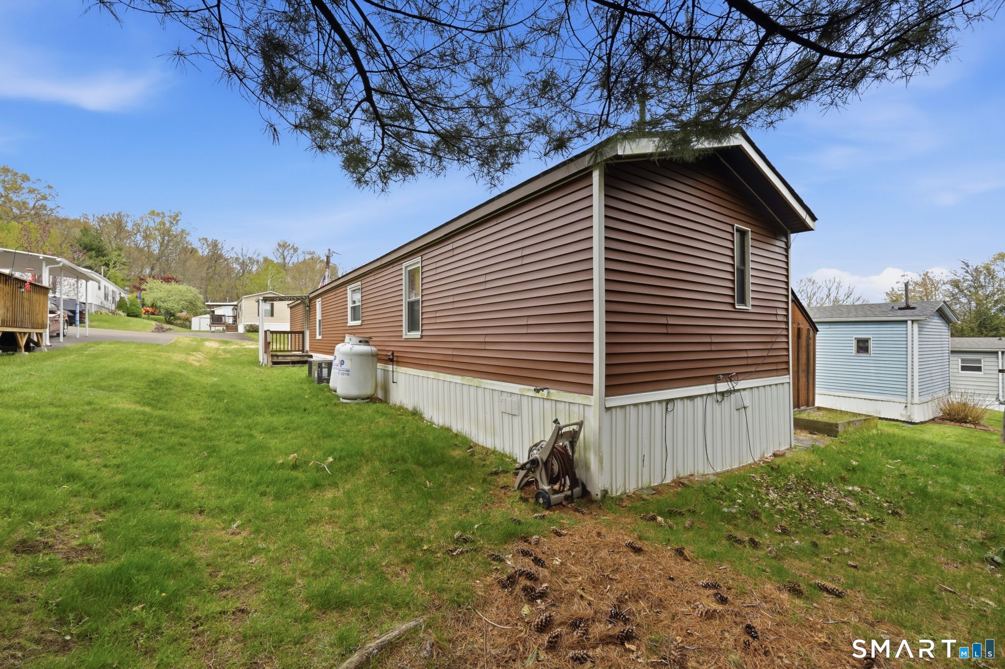 325 Kelly Road Vernon, CT 06066 - Photo 35 of 37