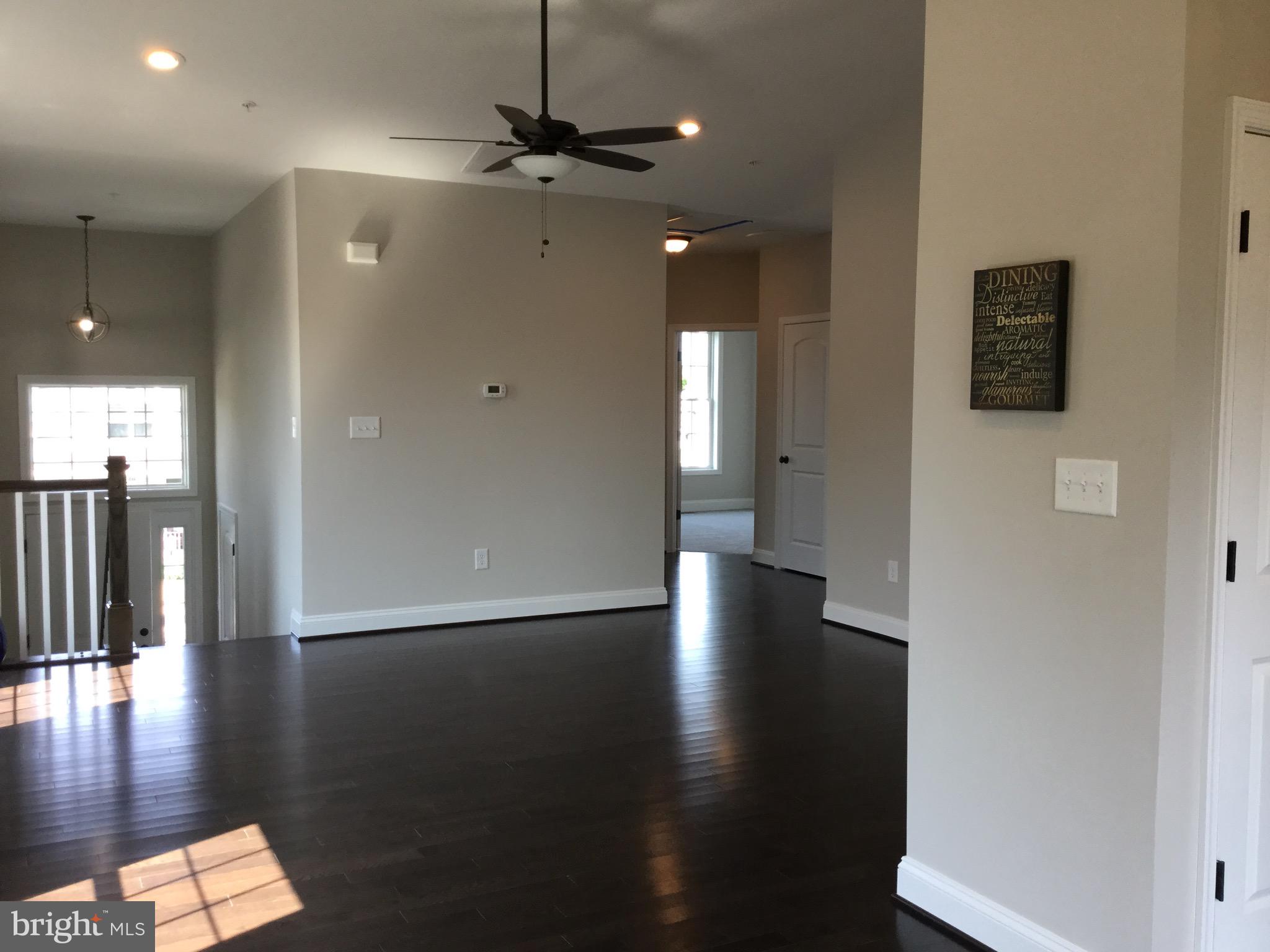 8451 Church Road Pasadena, MD 21122 - Photo 27 of 50 Living room