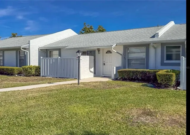 $239,900 | 3703 39th Street West, Unit 11, Bradenton, FL 34205