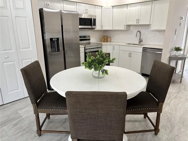 $239,900 | 3703 39th Street West, Unit 11, Bradenton, FL 34205