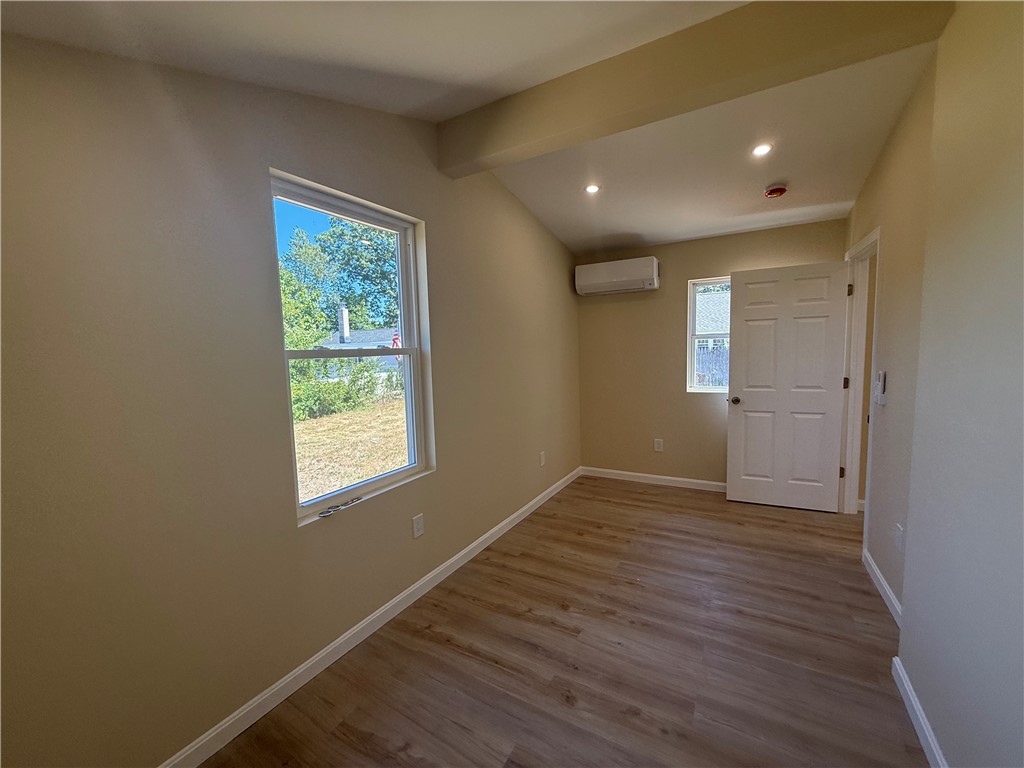 64 Ormsby Avenue Warwick, RI 02886 - Photo 10 of 18