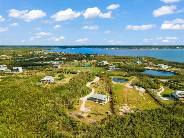 $950,000 | 445 Horseshoe Loop Road, Terra Ceia, FL 34250