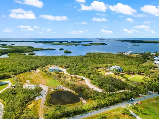 $950,000 | 445 Horseshoe Loop Road, Terra Ceia, FL 34250