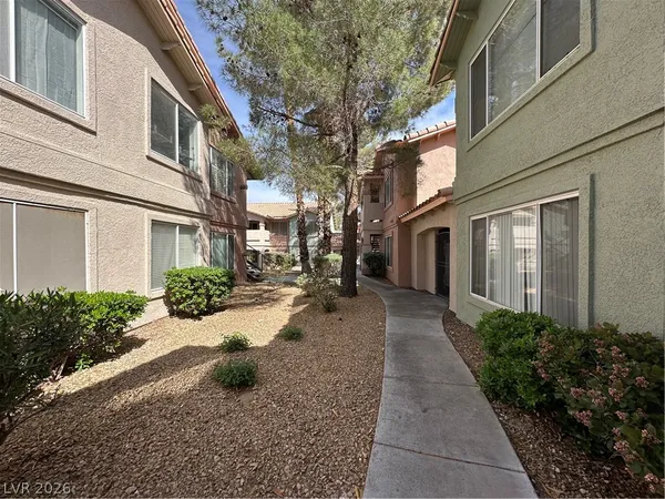 $1,345 | 350 South Durango Drive, Unit 207, Las Vegas, NV 89145