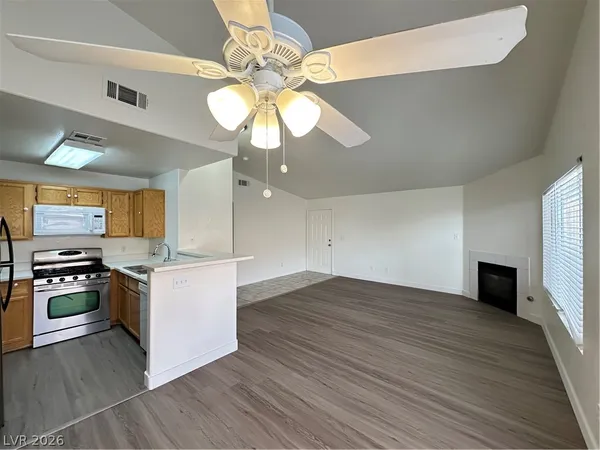 $1,345 | 350 South Durango Drive, Unit 207, Las Vegas, NV 89145