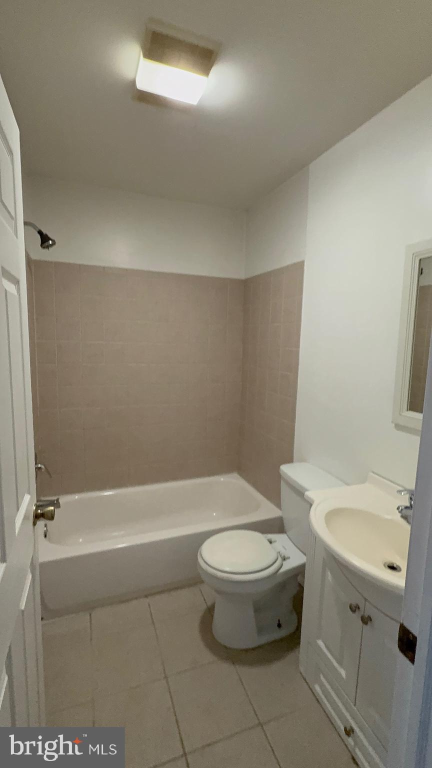 4757 Rorer Street Philadelphia, PA 19120 - Photo 6 of 9 2nd Fl