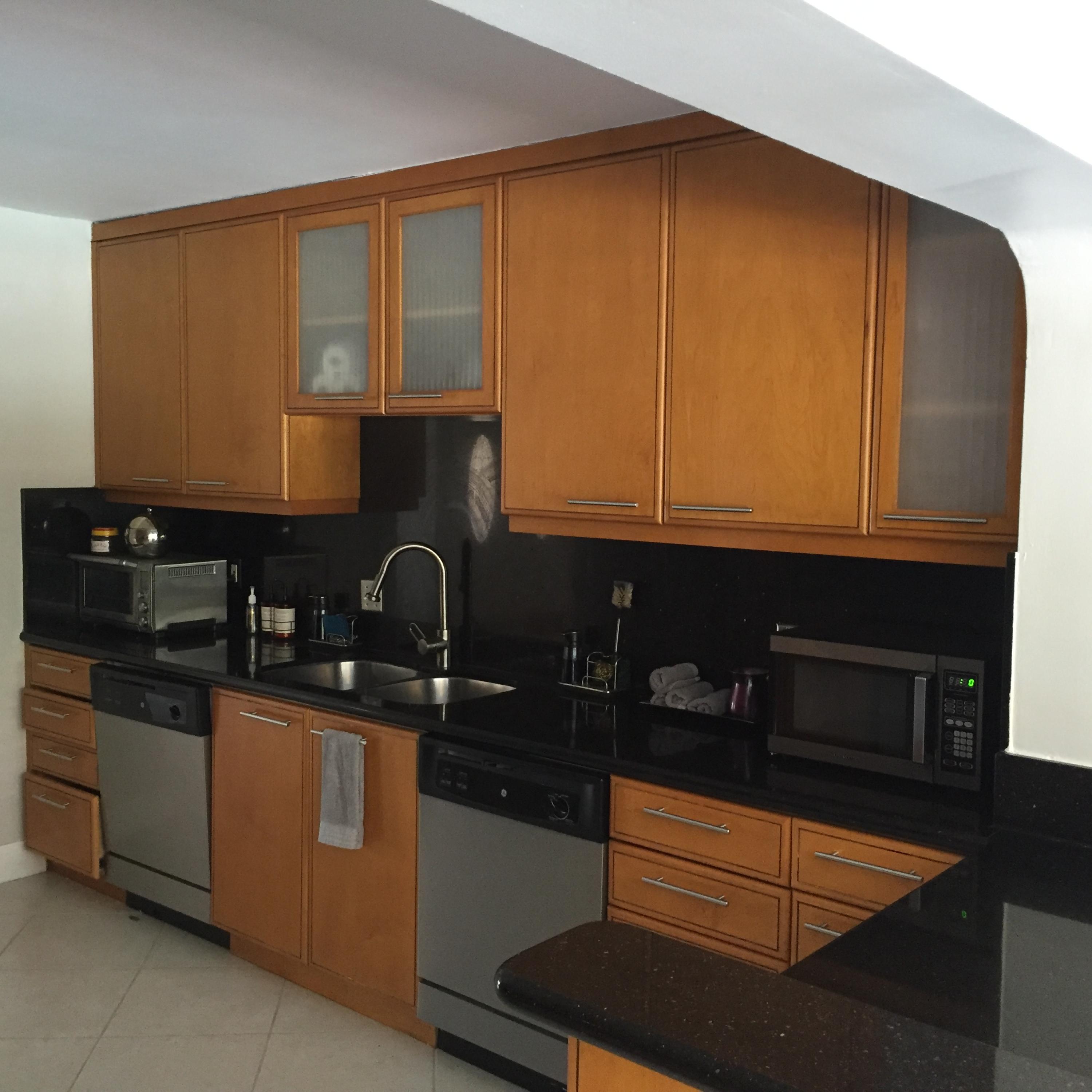 7429 London Lane Boca Raton, FL 33433 - Photo 6 of 8 Kitchen