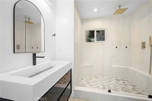 $899,000 | 9741 Oak Bend Drive, Tujunga, CA 91042