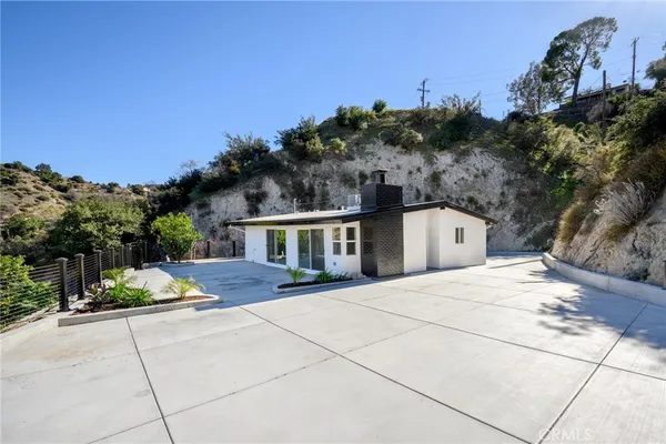 $899,000 | 9741 Oak Bend Drive, Tujunga, CA 91042