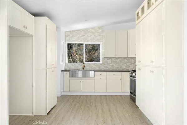 $899,000 | 9741 Oak Bend Drive, Tujunga, CA 91042