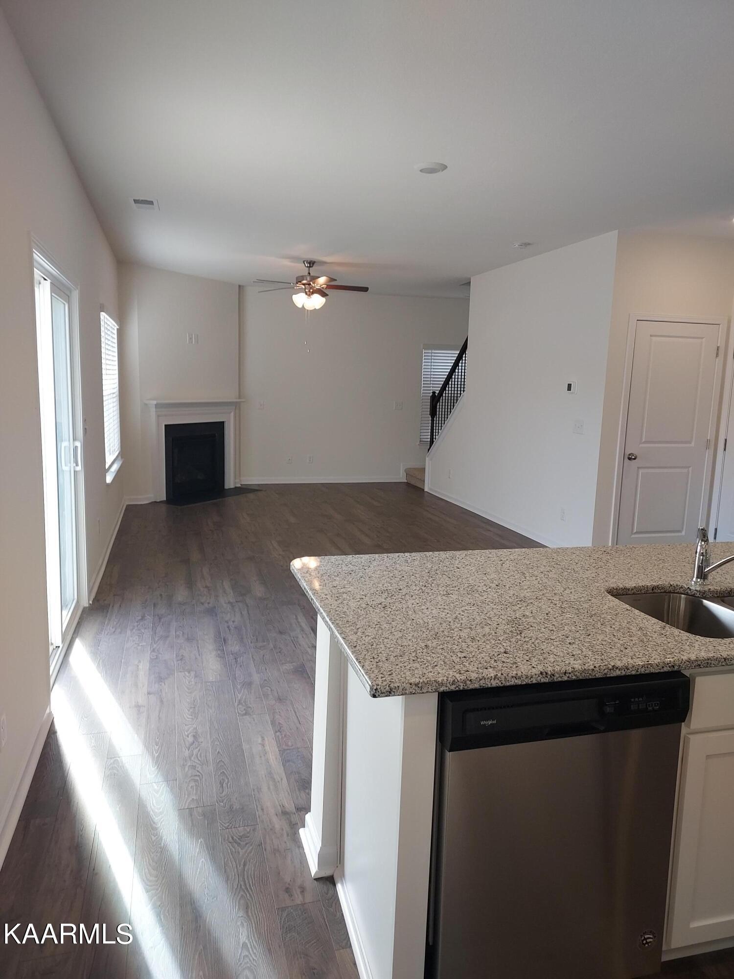 139 Ibis Loop Oak Ridge, TN 37830 - Photo 14 of 42 Kitchen to Great Room