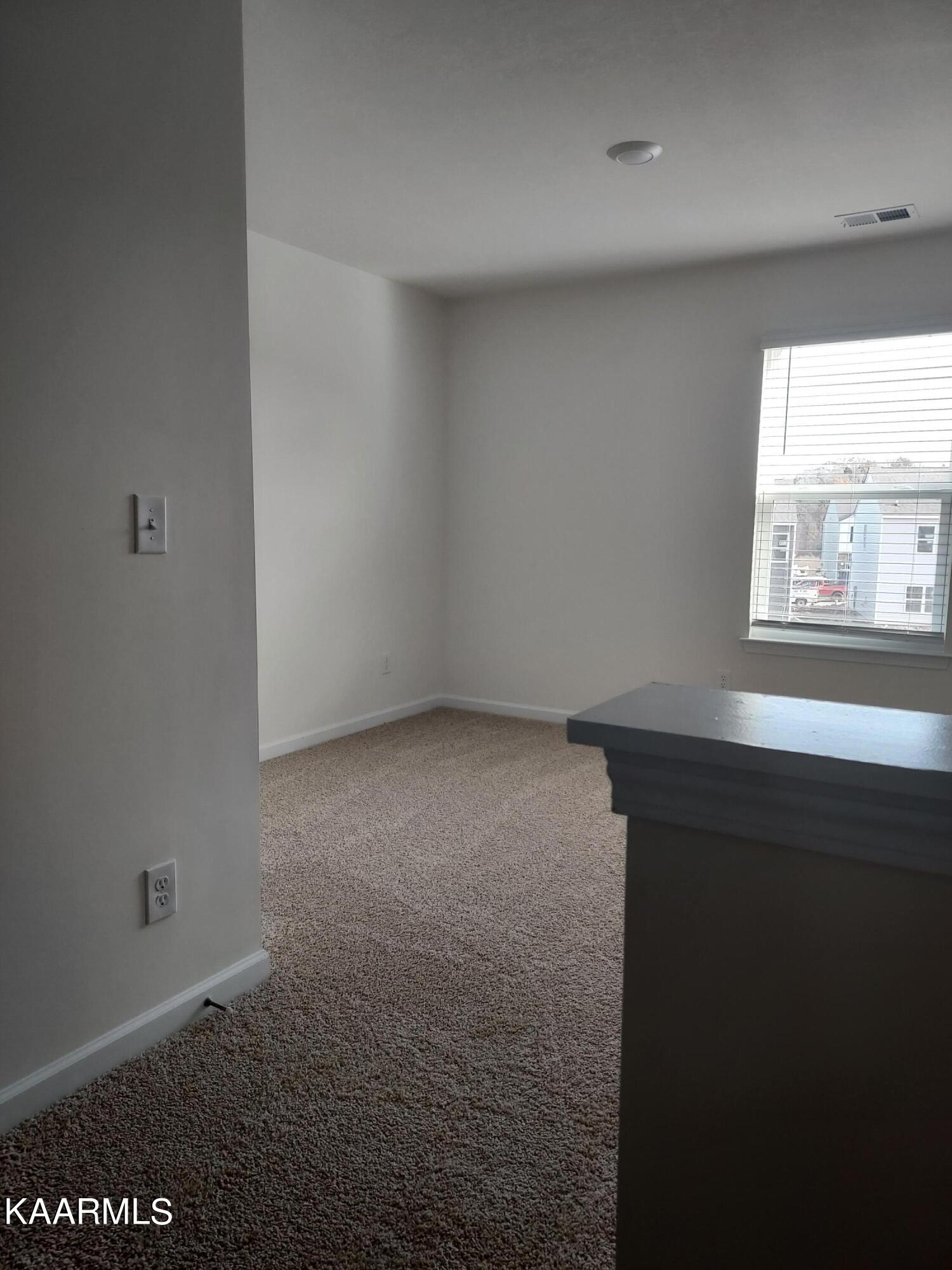 139 Ibis Loop Oak Ridge, TN 37830 - Photo 22 of 42 Upstairs Sitting Area