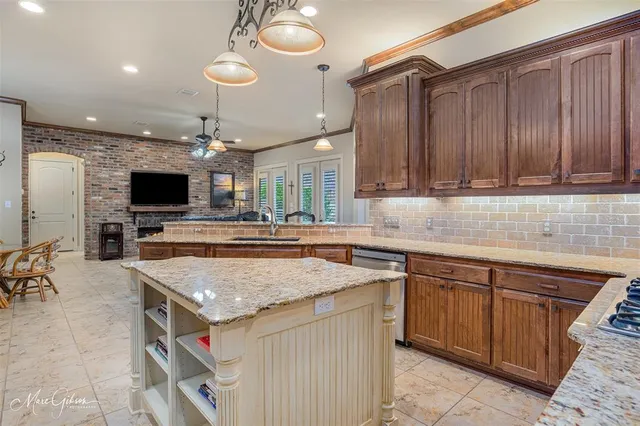 $699,000 | Undisclosed Address, Shreveport, LA 71106