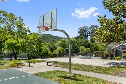 a view of a tennis court