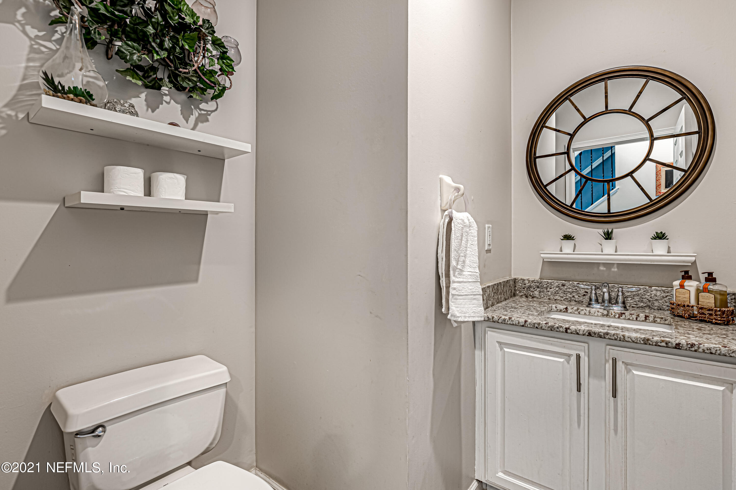 2814 Ravines Road Middleburg, FL 32068 - Photo 15 of 40 16-Half Bathroom